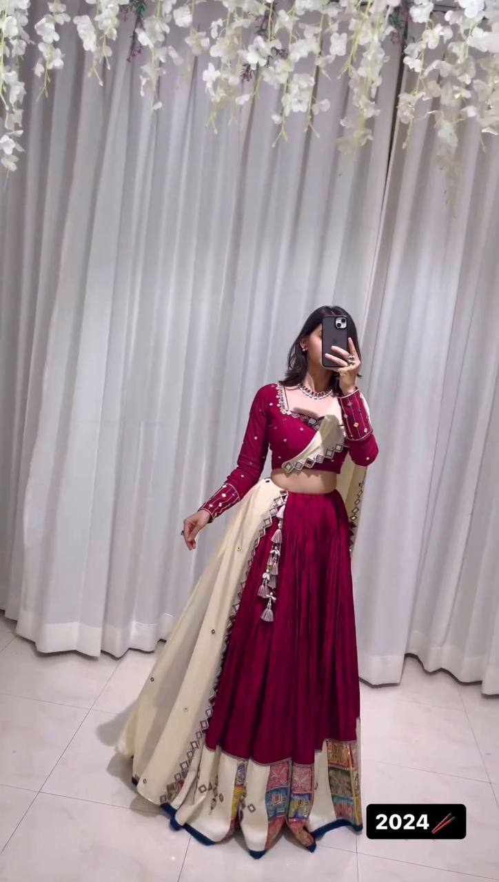 New Launch Navratri Special Lehenga Choli By Sapnaaz Fashion