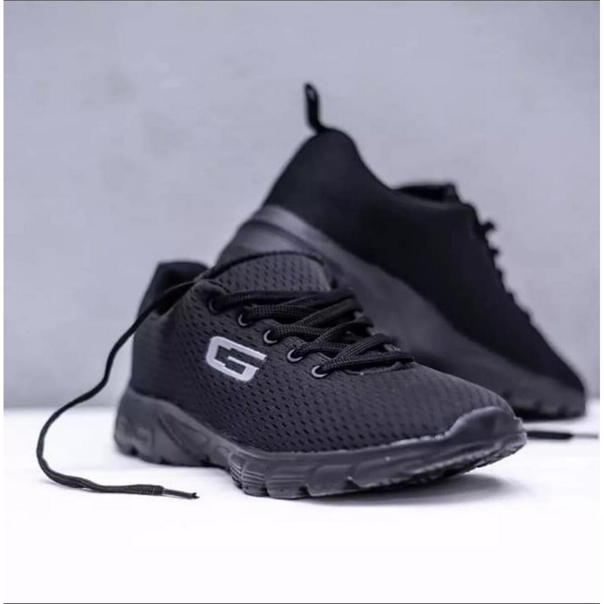 Goldstar Black Sports Shoes For Men