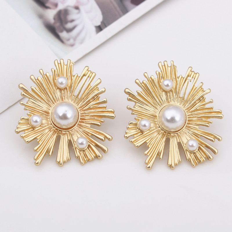 【Happy LifeStore】High Quality Fireworks Simulation Pearl Stud Earrings For Wo Metal Earring Bride Fine Jewelry Gift