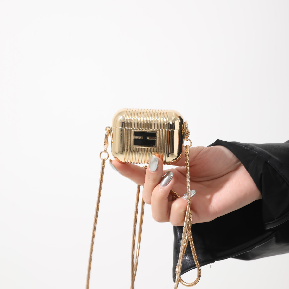 New Design mini Metal Striped Texture Women's Earphone Bag Fashion Trendy Cool Female Shoulder Messenger Bag