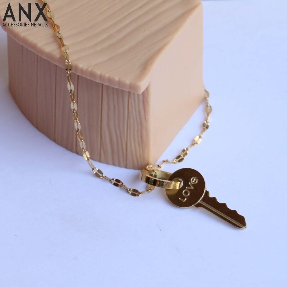 ANX Fashion Trendy Golden Pendant For Women / Fashion Pendants
