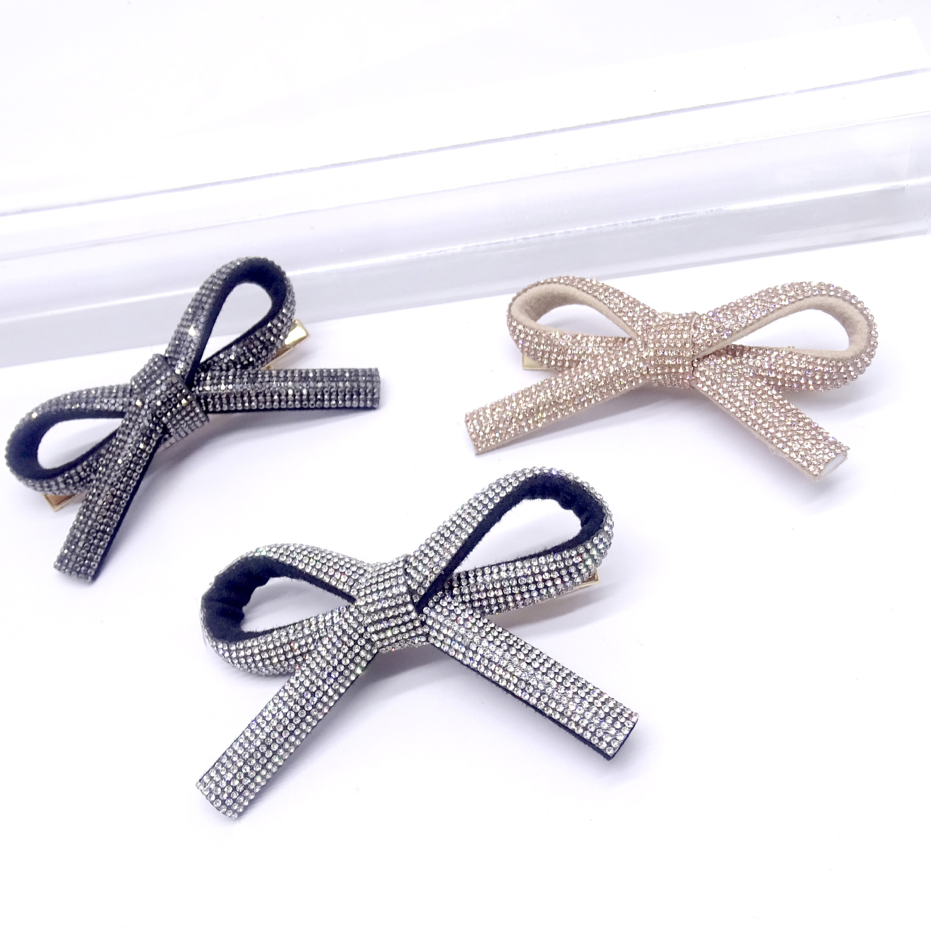 2025 Korean new small fragrance style pearl rhinestone bow sandwich bangs clip hair accessories factory direct sales