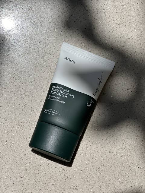 ANUA HEARTLEAF SILKY MOISTURE SUNSCREEN 50ml