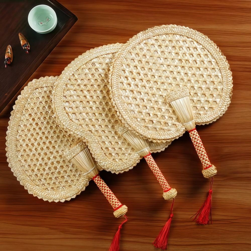 Manual Straw Hand Fans Hand-woven Palm Leaf Hand Fan Chinese Style Summer Cooling Mosquito Repellent Handmade Straw Fan