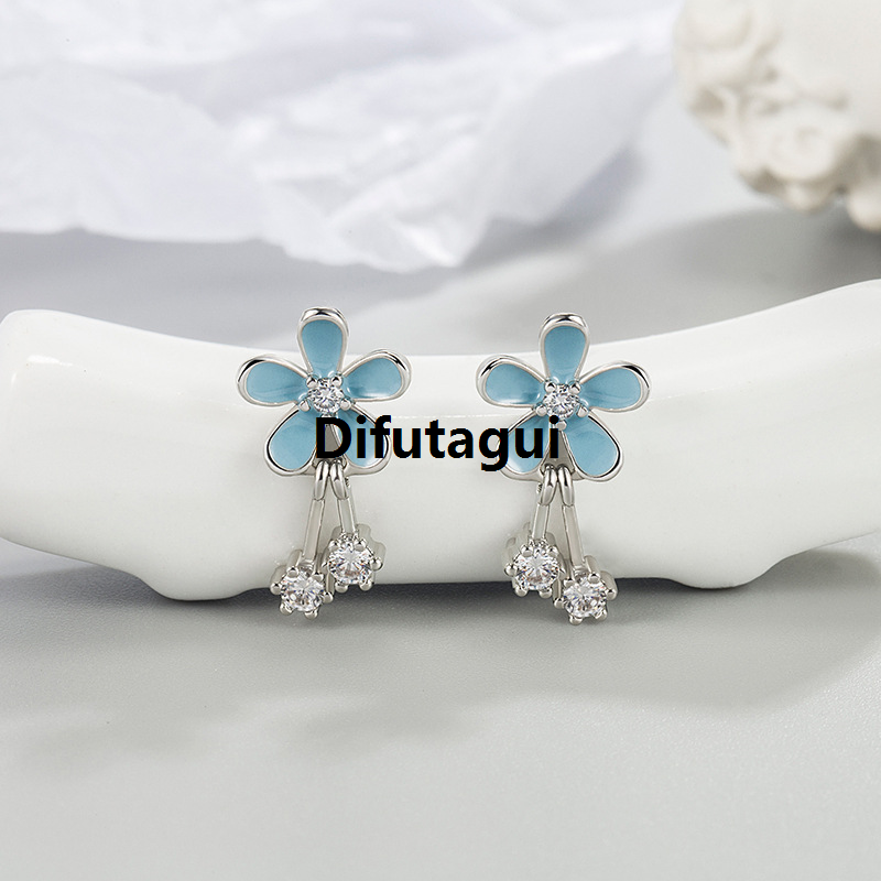 Difutagui Cute Daisy Tiny Flower Stud Earrings For Lady Girls Crystal White Original Copper Light Blue Epoxy Female Exquisite Earring Jewelry Gift
