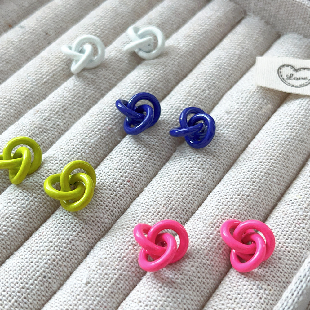 【New arrival】2025 spring and summer new color earrings women's silver needle winding knot twist small personality earrings earrings