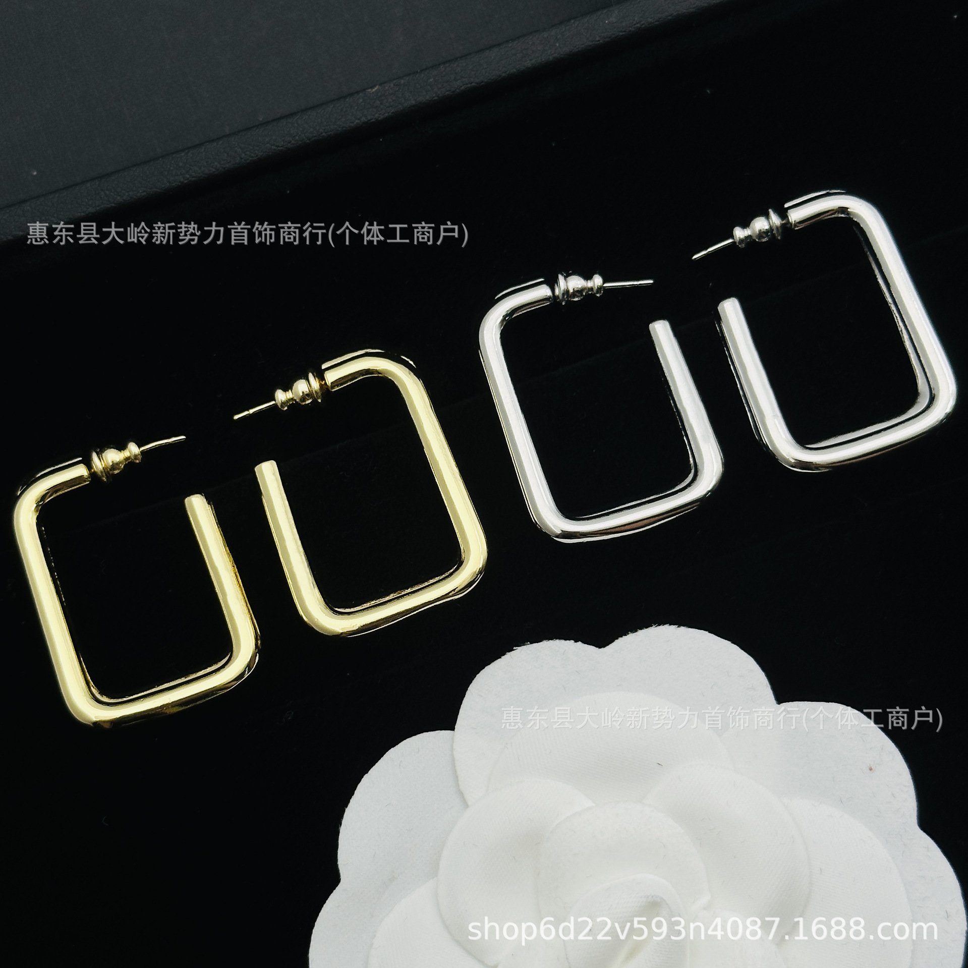 【Top Picks】High Version Shengjia New Ear Studs Y Home Glossy Simple Earrings Women's Poplar Forest Retro Small Earrings