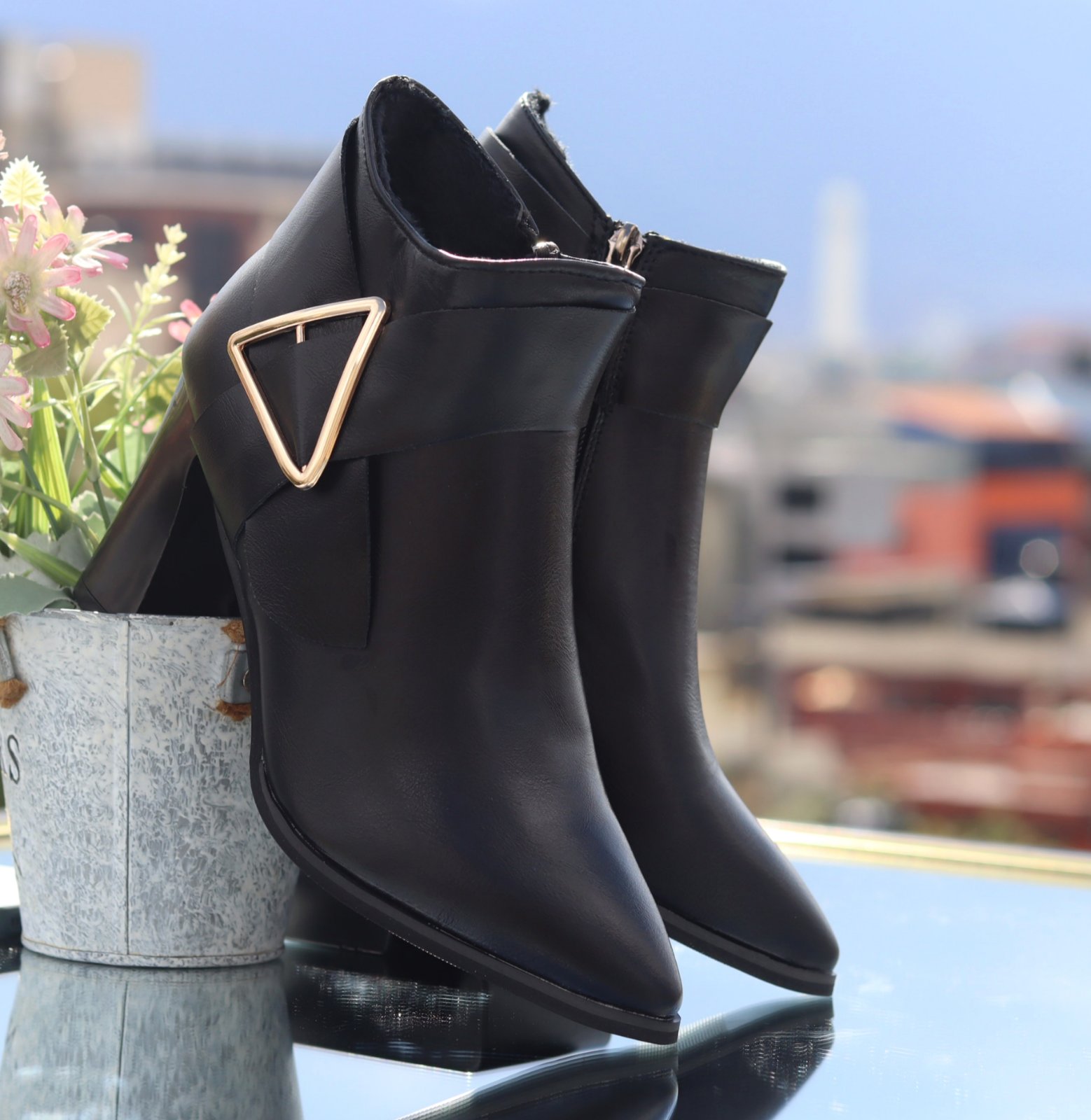 Luxora 2025 Elegant Women’s Leather Ankle Boots - Graceful Winter Heels with English Luxe Charm