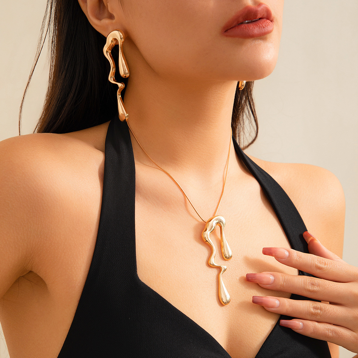 Sale】Sweet Cool Design Sense Liquid Metal Wind Neck Chain Necklace Irregular Drops Necklace Women