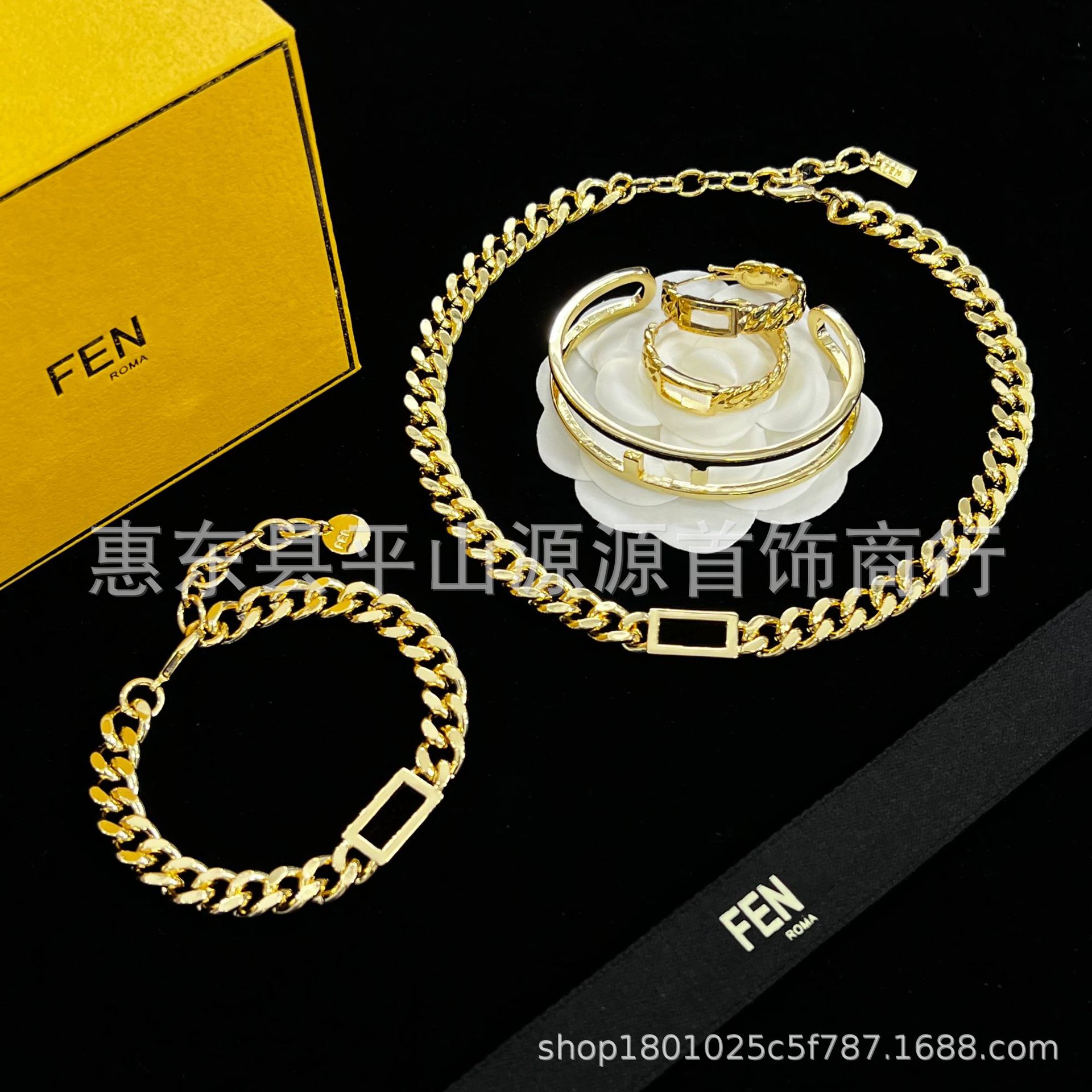【Top Picks】D home retro CD letter earrings earrings women's 2023 di home new high brass bracelet necklace direct sales