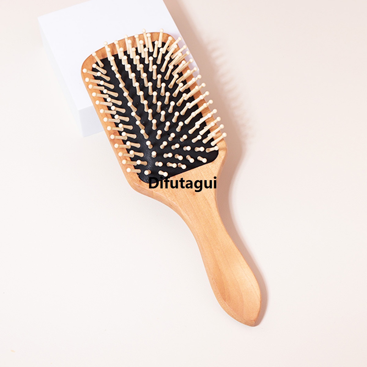 Difutagui Brush massage all for or、Curly、Thicker on the scalp of applied brush wood pulp,Long hair、Wet hair、Dry hair