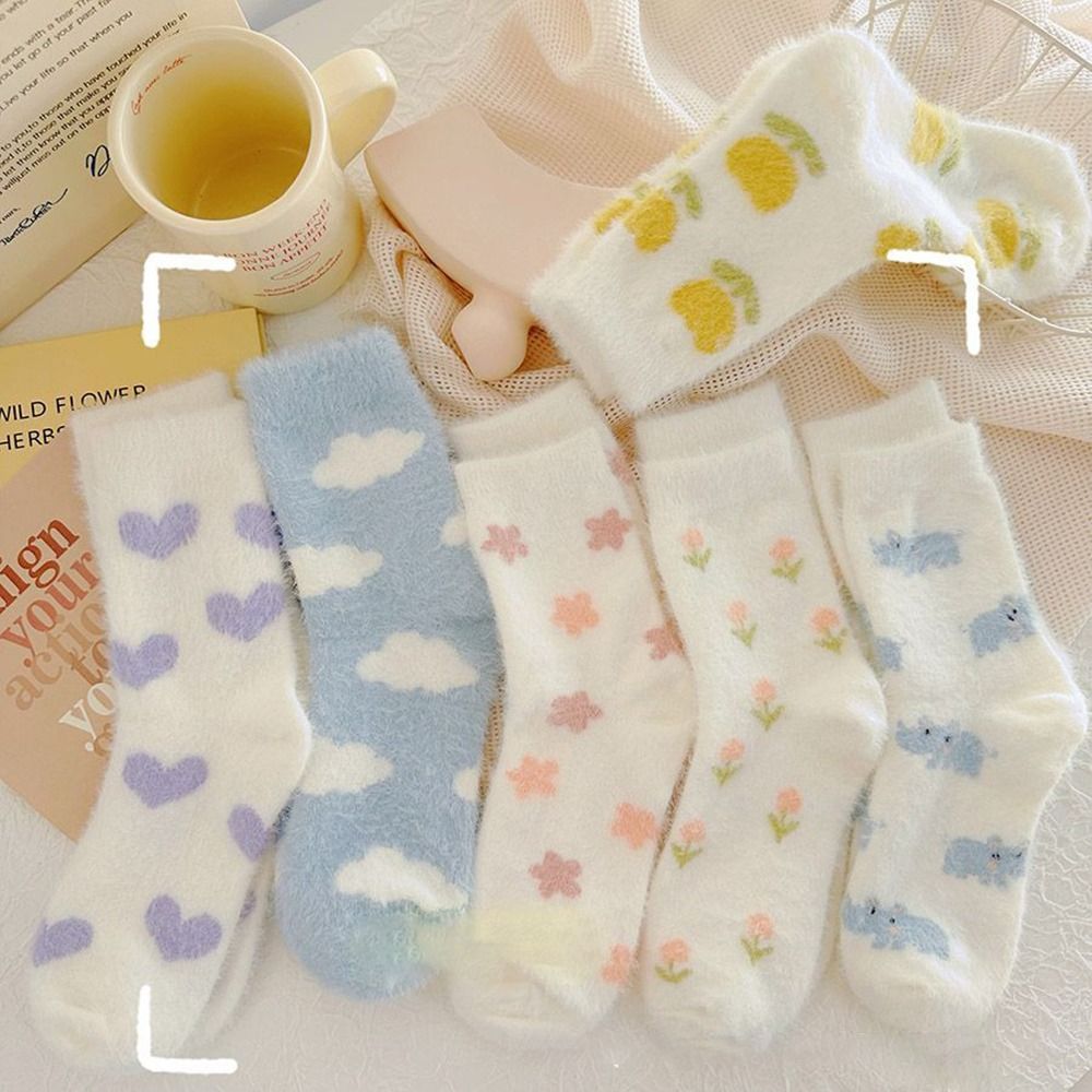 1Pair New Thicken Winter Socks Breathable Cartoon Warm Socks Antiskid Fluffy Bed Socks Women's Socks Girls