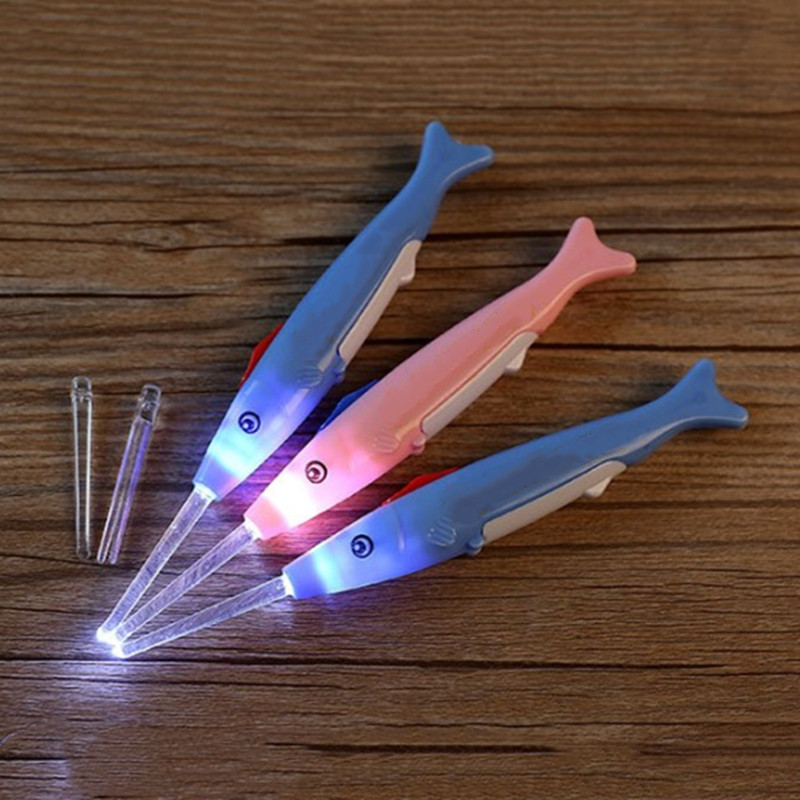 【New arrival】1Pcs Baby Ear Pick LED Light Flashing Child Kids Ear Spoon Cleaner Wax Earwax Remover Luminous Earpick Cleaning Ear Care Tools
