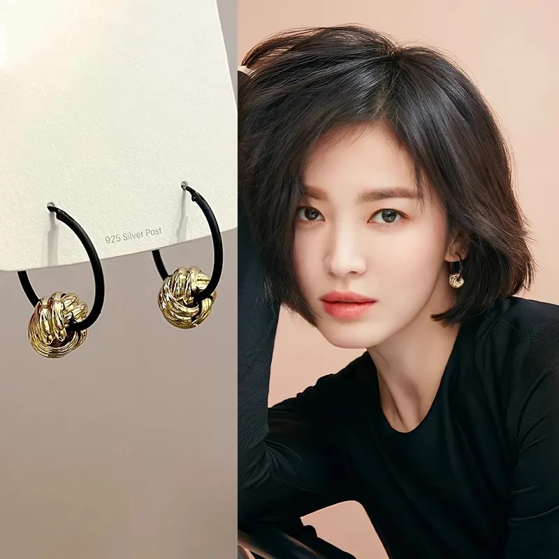 【Top-notch quality】Earrings Women's Retro Metal Knot Ear Black Ear Earrings High-end All-match 2023 New Style