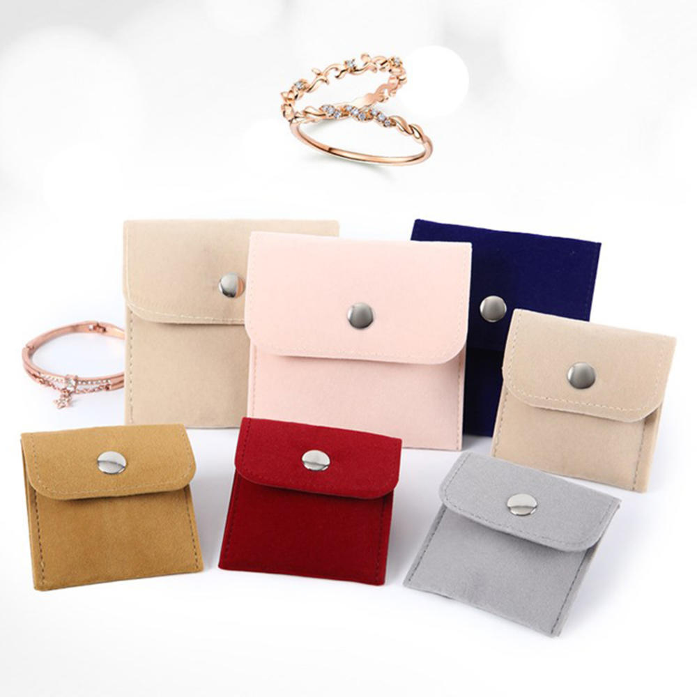 Soft Earphones Portable Fleece wallet Stylish High-quality Purse brocade bag for Fashion accessories Travel accessories Gift for her