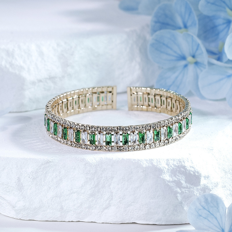 【Mega Open Women's Light Luxury Niche Exquisite New Bracelet Panyu Factory Zircon Full Set Bracelet