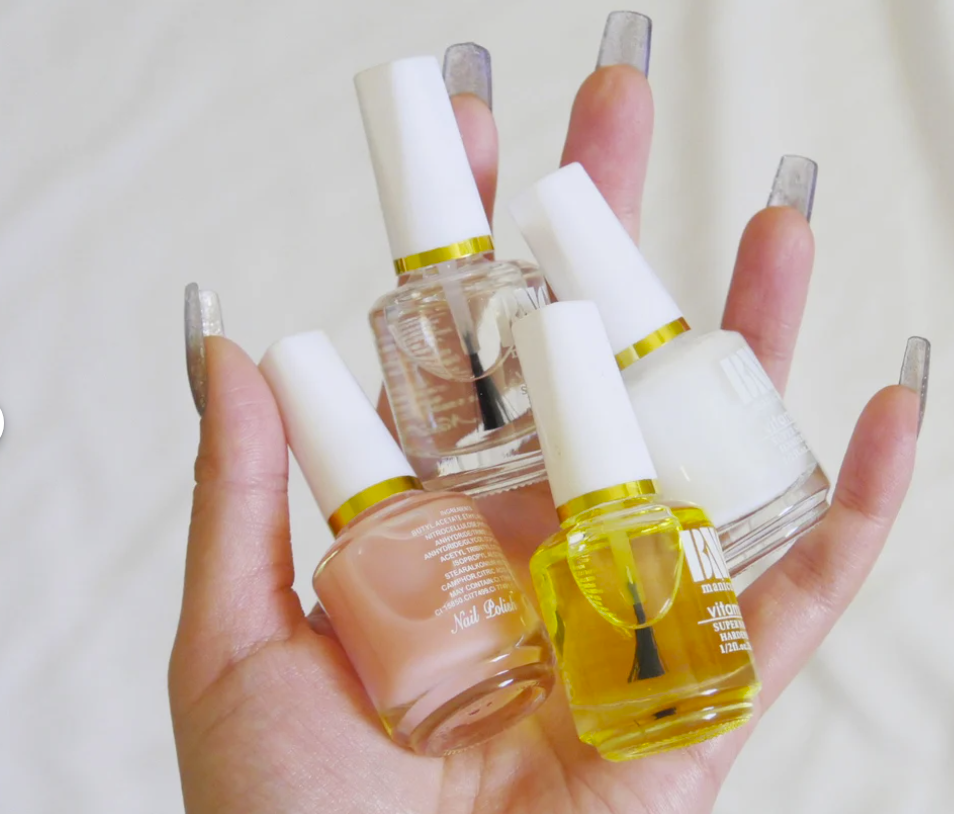 1 Pcs Nail Treatment Cuticle Oil 15 ML (Complete Solution Of Biting Nail For Kids And Adult), Color May Vary