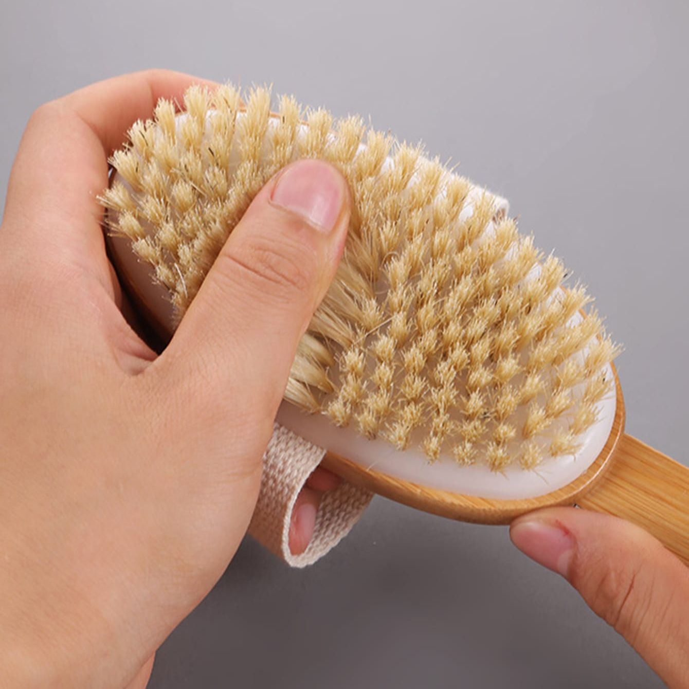New 1PC - Wooden Long Handle Detachable Back Rubbing Massage Bath Brush