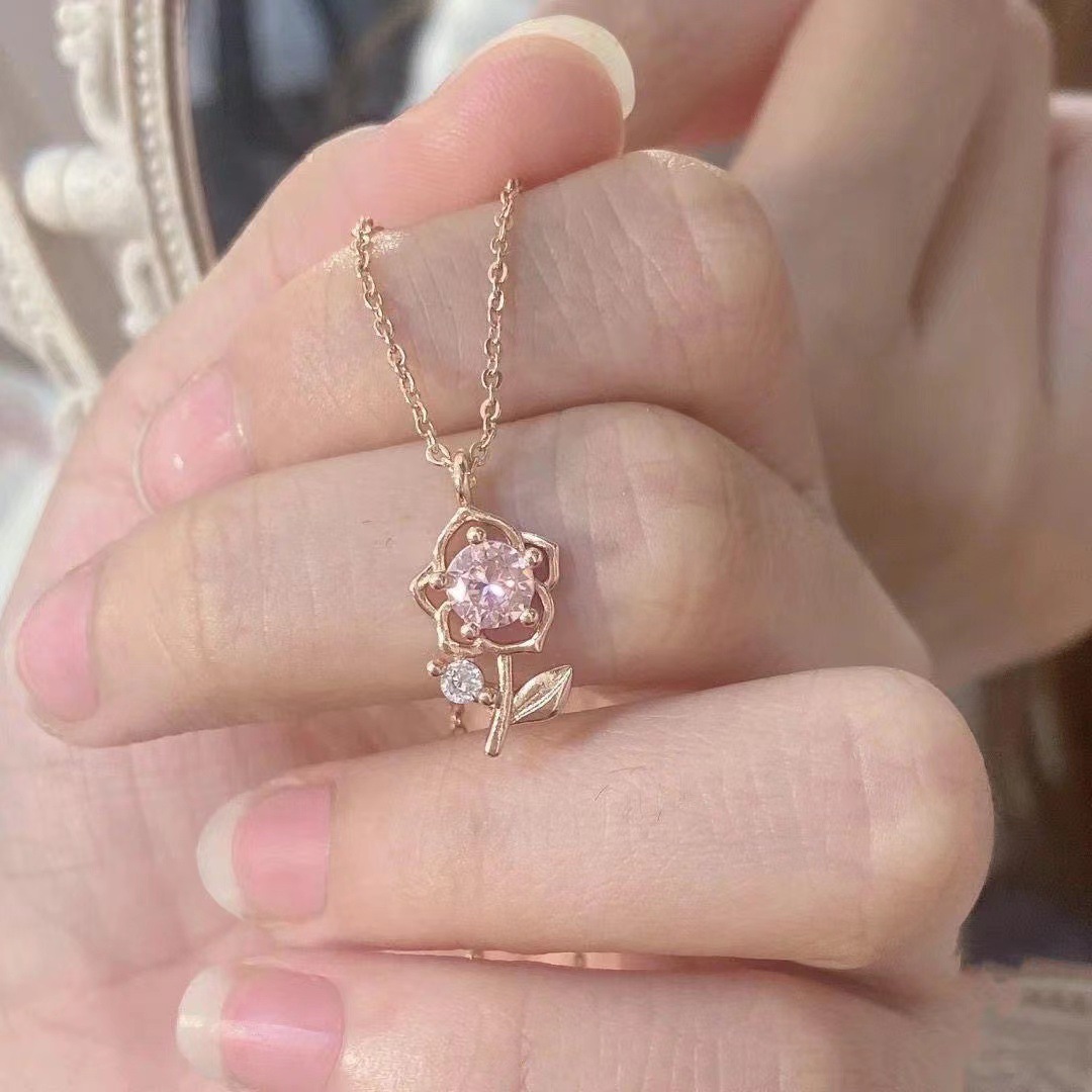 【Mega Sale】French Cute Small Flower Necklace Female Sweet Design Sense Clavicle Fresh Gift Girlfriend Best Friend