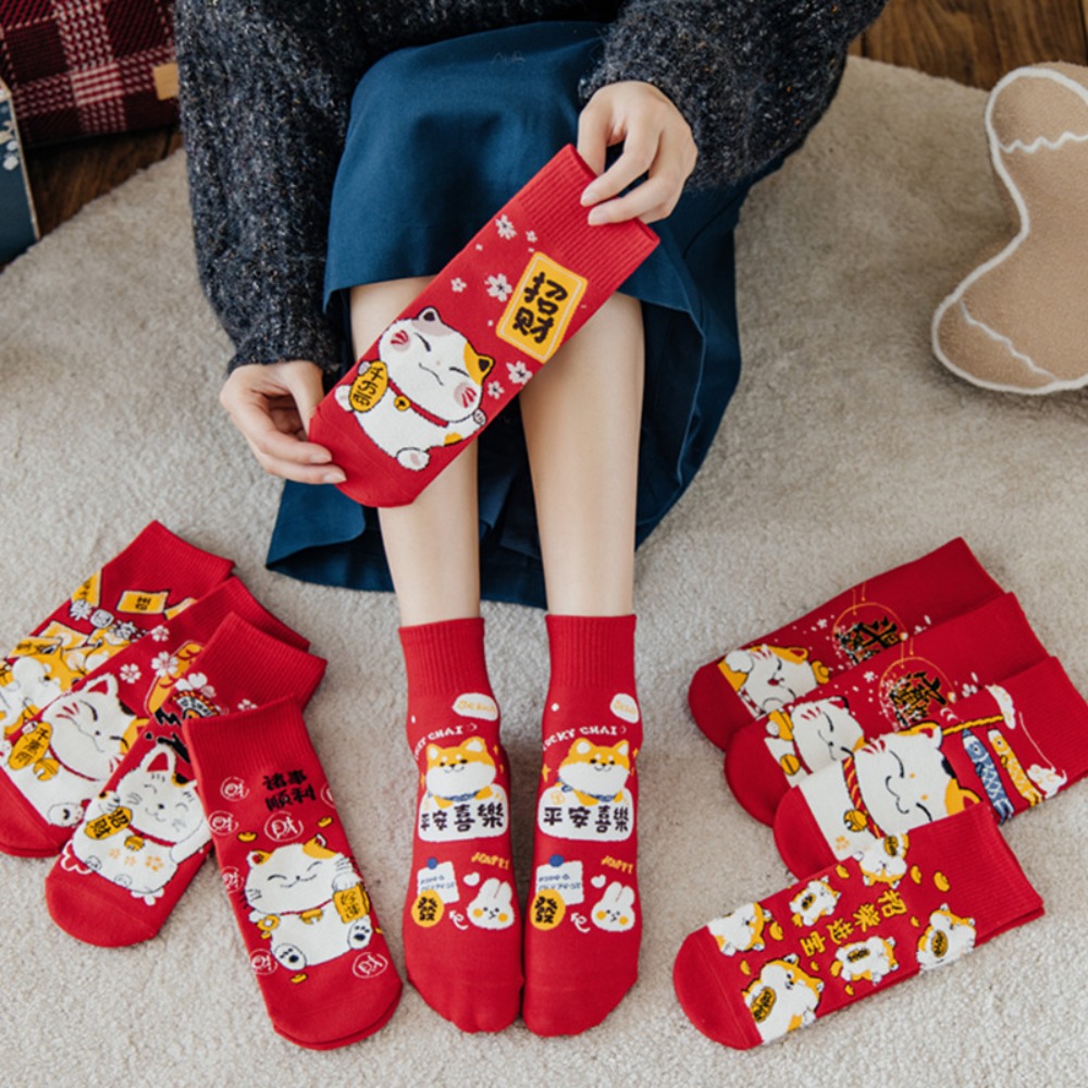 1pair New Cute Cartoon Red Socks Cotton Lucky Cat Women Socks Gift Medium Tube Socks Women