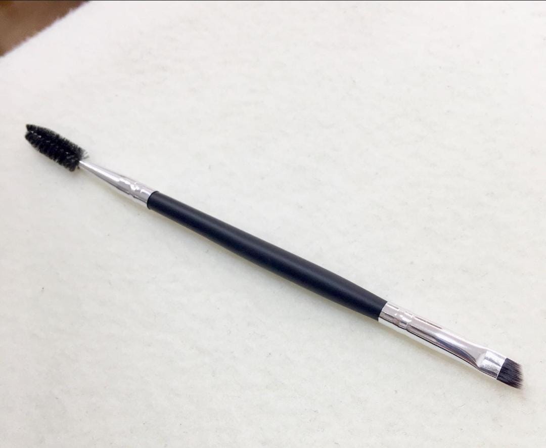Generic Double Eyebrow Brush, Professional Double Head Angled Eyebrow