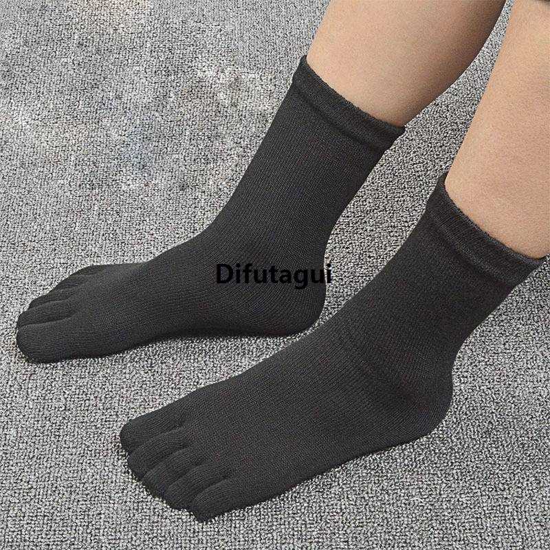 Difutagui New Socks color socks breathable exercise cotton socks are antifriction Hot Selling running to one man and woman five finger cotton