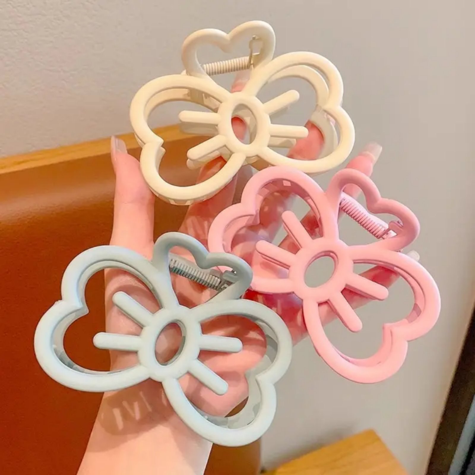 Wish Party Studio Matte Flower Clips