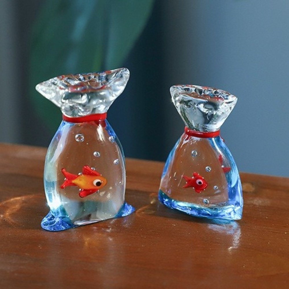Cute Transparent Mini Pocket Fish Ornaments Simulation Decorative Glass Pocket Fish Figurine Handcrafted Cartoon Cat Desktop Ornament Office