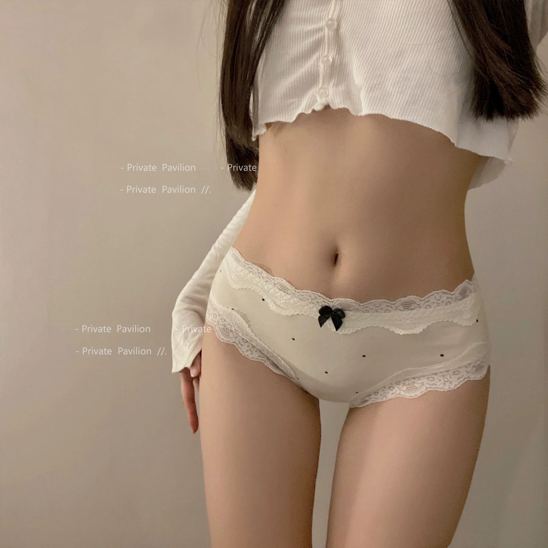 2025 New Panties Girls' Pure Cotton Antibacterial Small Lace Edge Mid-Waist Comfortable and Breathable Women's Triangle Panties