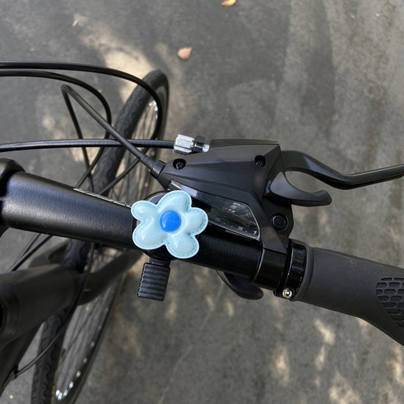 Cute Bicycle Bell Ring Mini Bike Horn Funny Kids Bicycle Ring Alarm On Handlebar Flower Shape Bike Bell Cycling Accessories CF8