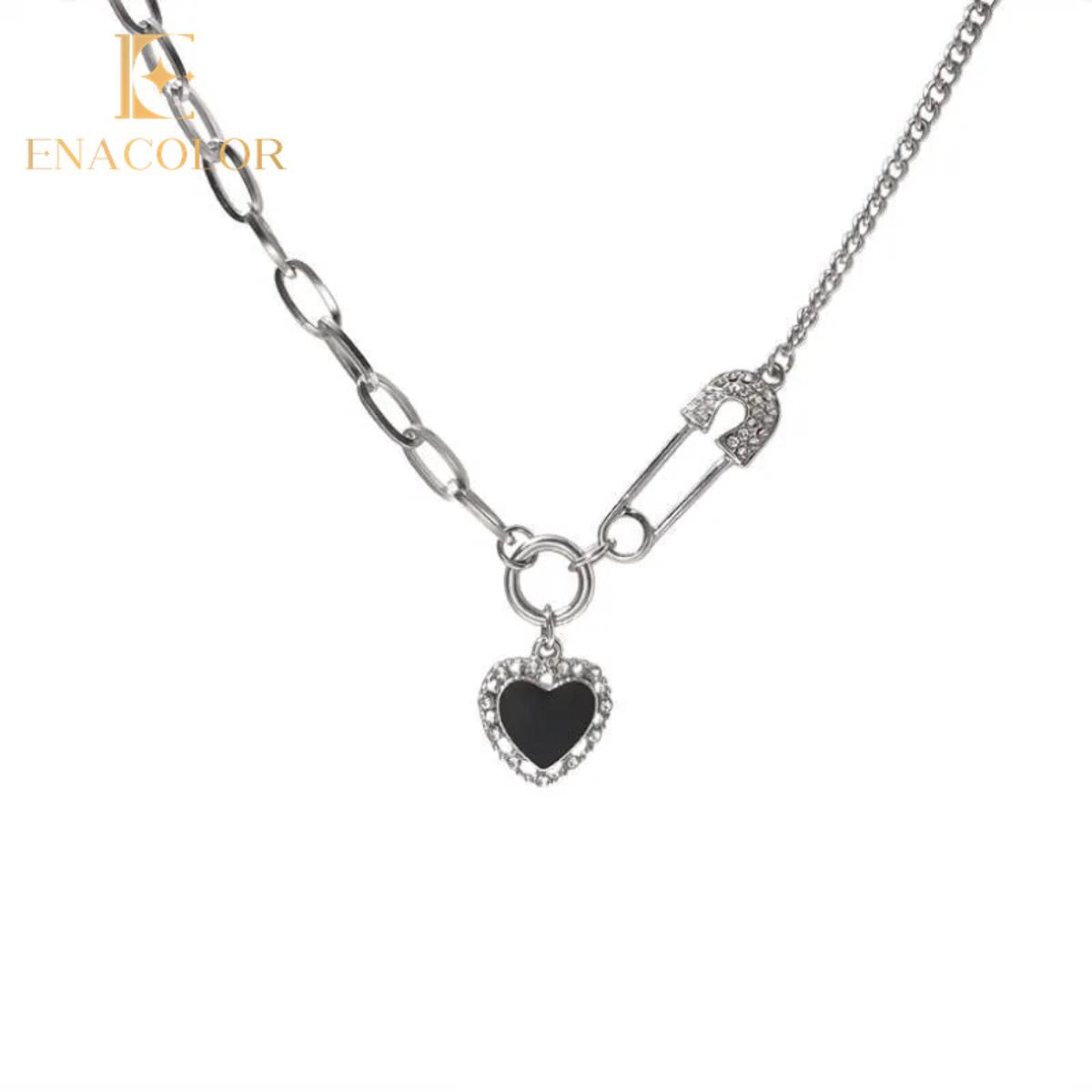 Girl New 2023 Black Heart Pin Pendant Necklace for Party Accessories