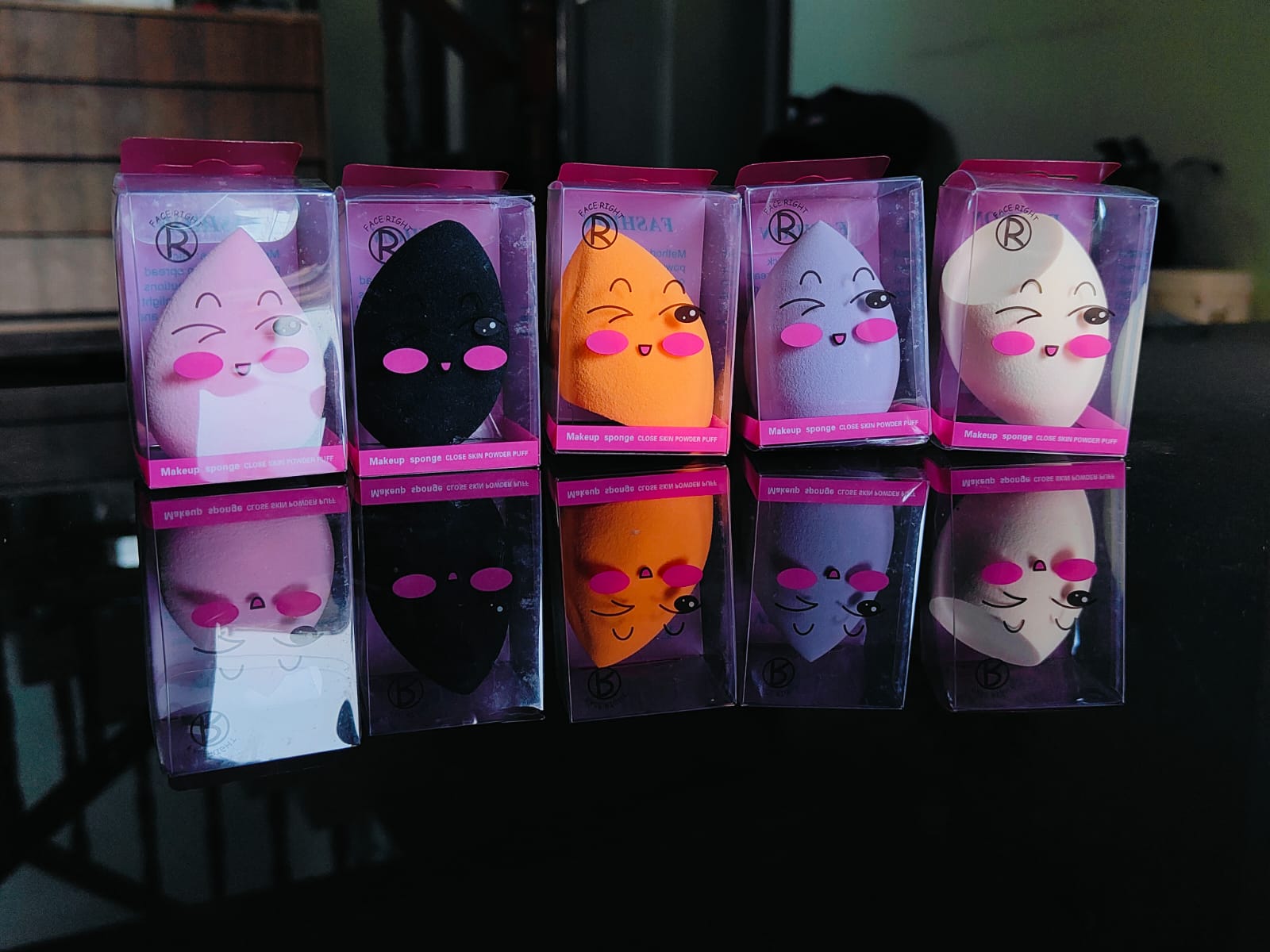 Flawless Makeup Application Sponge - Premium Latex-Free & Reusable Beauty Blender (Multicolor, 1 Pack)"