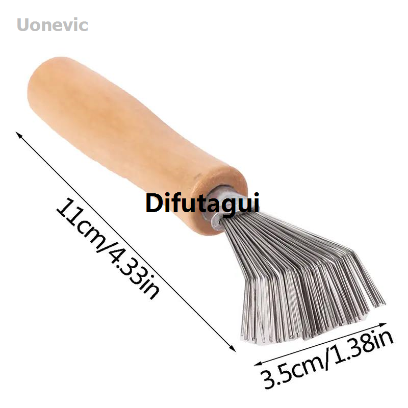 Difutagui The cleaner is used for combs to remove hair dirt and debris, featuring Portable 2025 a mini brush tool for cleaning the wooden handle and salon brushes.