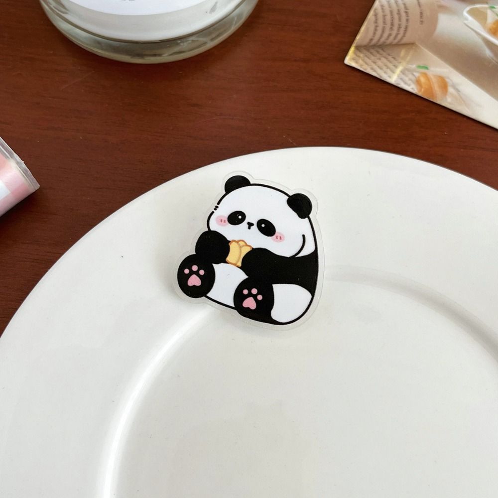 Creative Panda Acrylic Panda Pin Cute Cartoon Flower Panda Brooch Breastpin Bear Animal Badge Gift