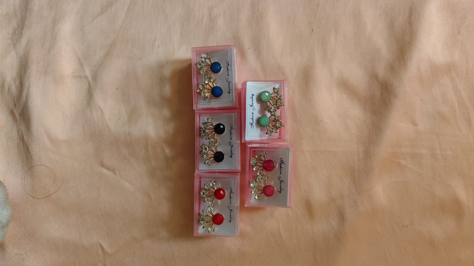 Top-Quality Korean-Inspired Floral Rhinestone Stud Earrings - Stylish and sparkling, perfect for women and girls. A trendy 1-pair set to elevate any look