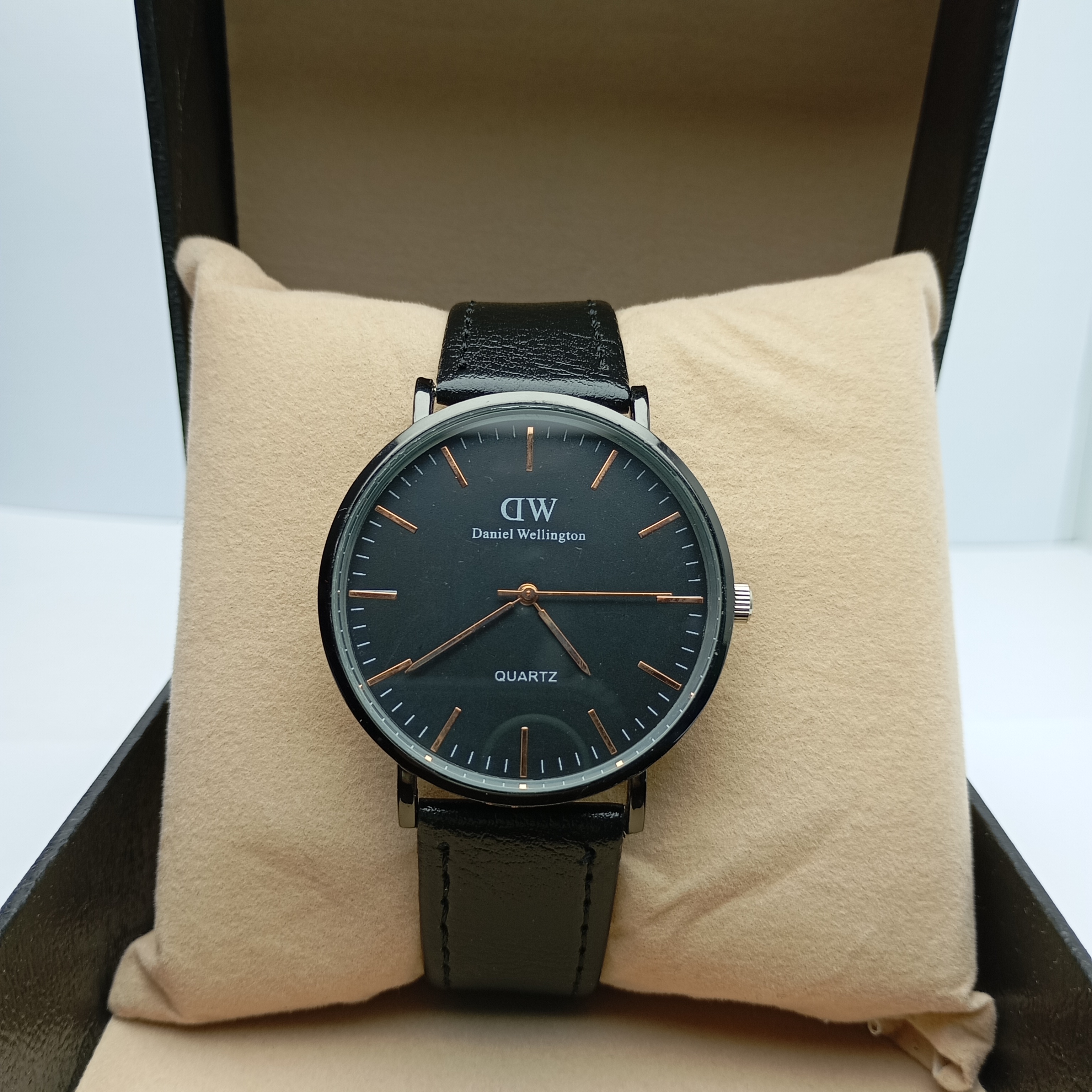 Round Black Dial Black Leather Belt Casual Design Watch For Men || Sold By Watch House