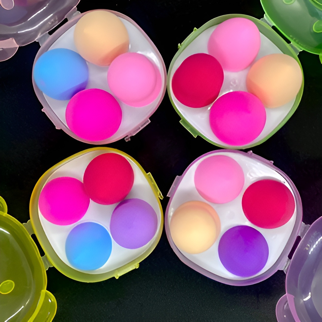 Beauty Blender 4 Pcs Set With Holder Box