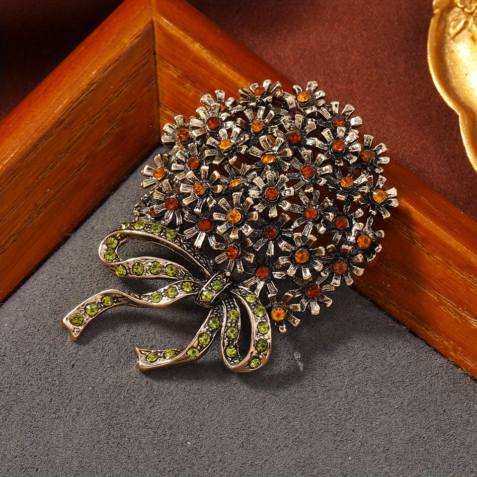 Vintage Elegant Bouquet Brooch Women Coat Delicate Fashion Pop Corsage Accessories Pin Buckle