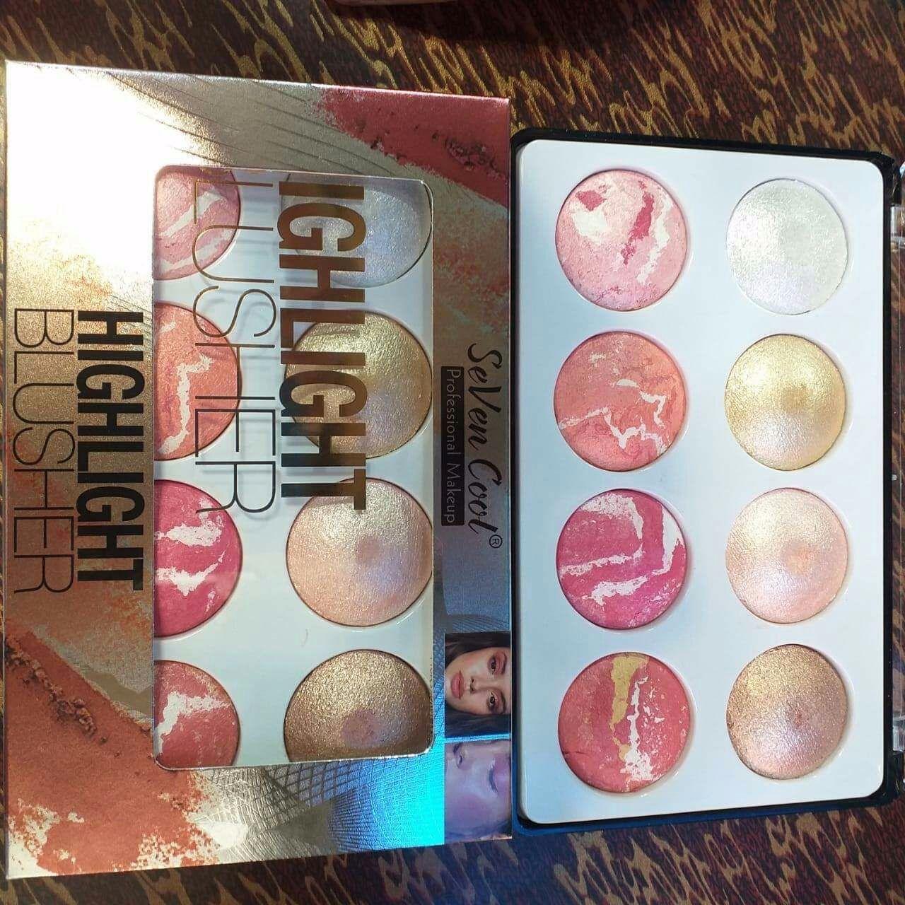 Bizzy Seven Cool Highlighter+Blusher Kit 8in1