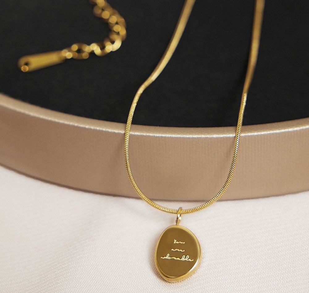 Masala Beads Minimalist Design Stainless Steel Necklace Small Engraved Round Pendant Women's Simple Chains Necklaces Jewelry Accessories Gifts