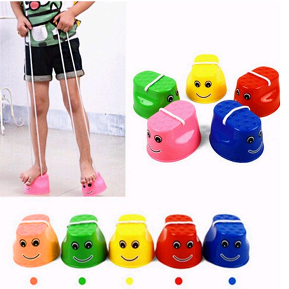 1Pair Plastic Outdoor Fun Sports Toys Smile Jumping Stilts Jumping Feet Stilt Coordination Game Balance Training Equipment
