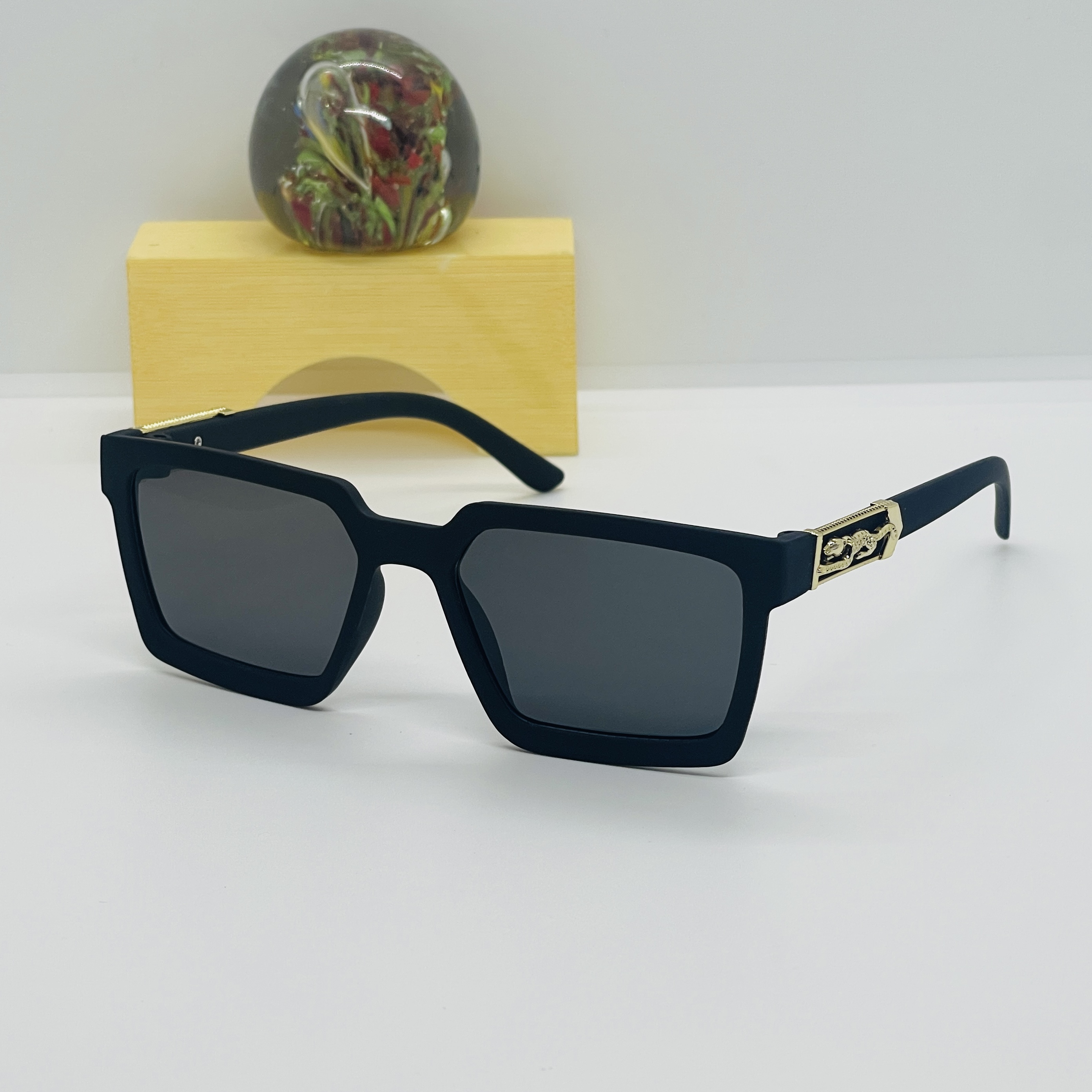 Black Peter Dreamer Korean Trendy Square Sunglasses For Unisex | Fashion Polycarbonate Lens Unisex Sunglasses without cover
