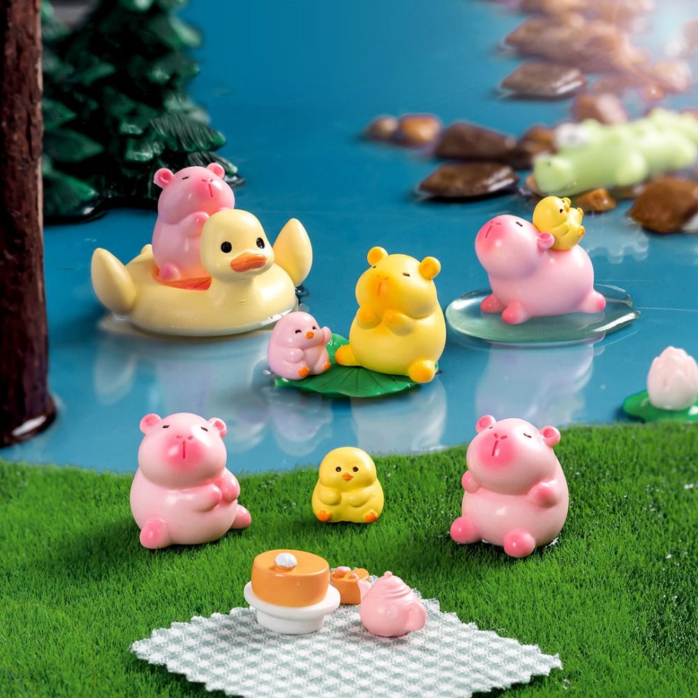 Cute Resin Cartoon Capybara Statue DIY Pink Miniature Capybara Figurines Office Home Scene Model Mini Animals Figurine Party Festival