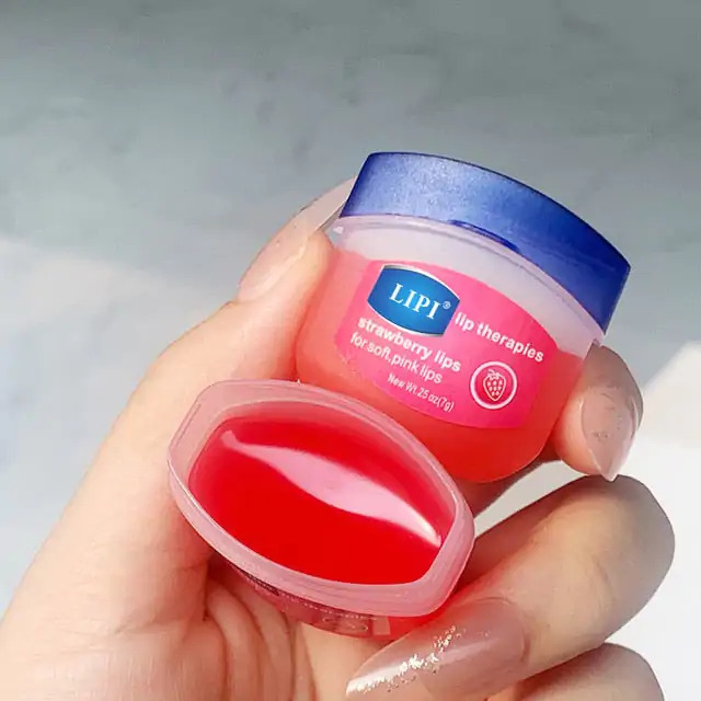 1 Piece Moisturizing Lip Balm, Long Lasting, Soft & Smooth, 100% Pure Petroleum Jelly, Best for Winter Season