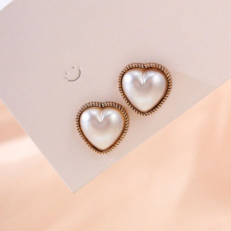 【New Arrivals】Factory Ins Style High-grade Heart-shaped Pearl Earrings Women's Fragrant Style Earrings Turquoise Love Earrings