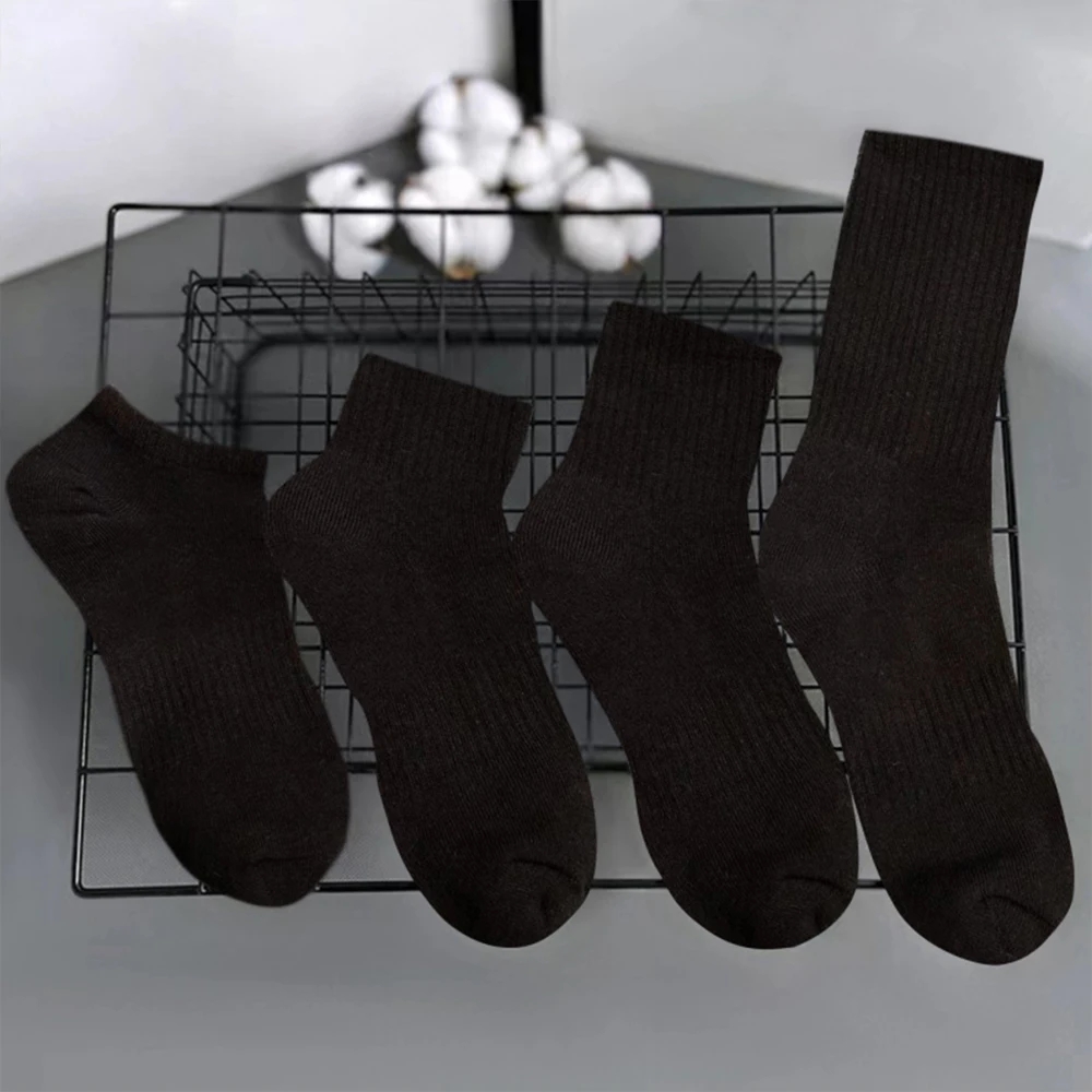 2025 Business women's ankle style socks solid color 4 pairs of black and white soft and breathable sports boots men's summer and autumn socks