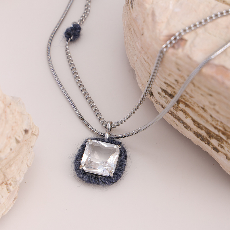 【Top Picks】Cool Fashion Commuter Jewelry Light Luxury High Sense Plush Small Square Sugar Necklace All-match Autumn New Jewelry Women