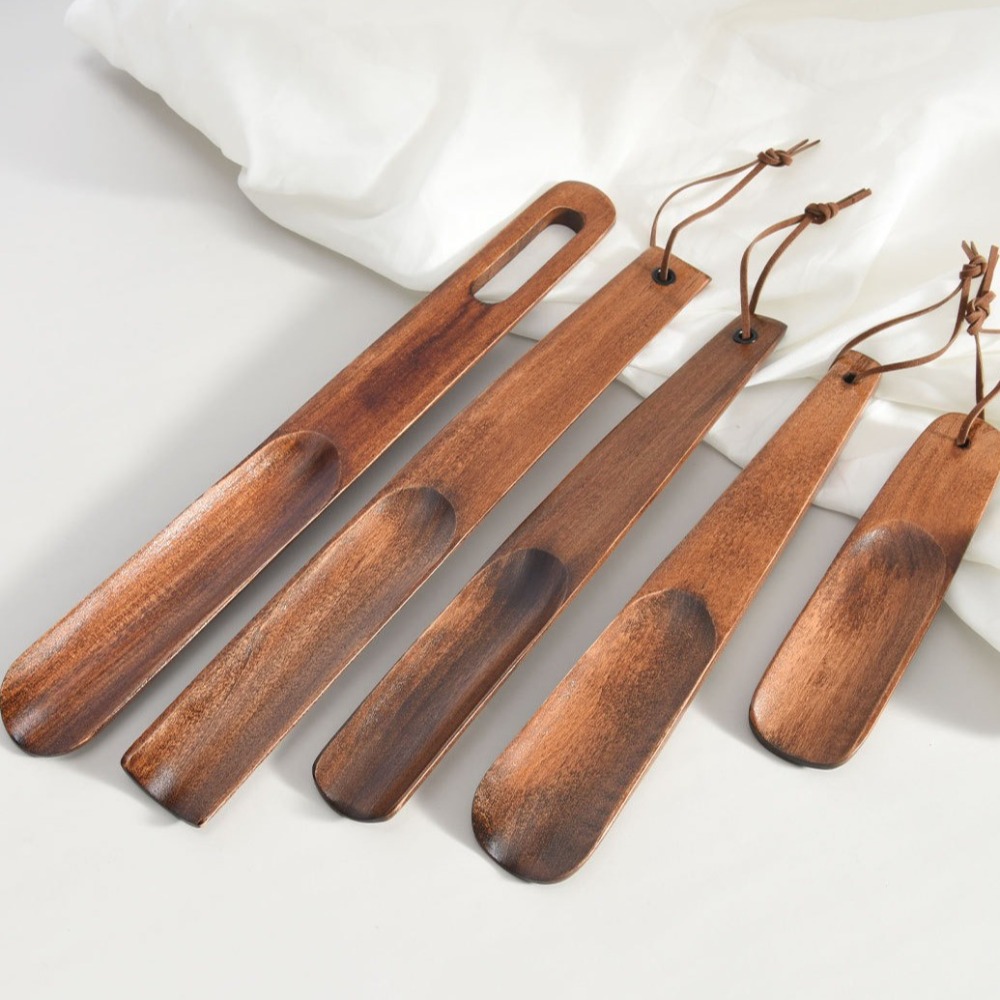 Portable Solid Wood Shoehorn Long Handle Lightweight Shoe Horn Natural Hangable Wooden Shoe Lifter Home Use