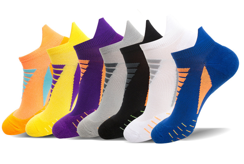 Spring and summer new running socks Professional sports socks quick-drying outdoor basketball socks short shallow fitness boat socks