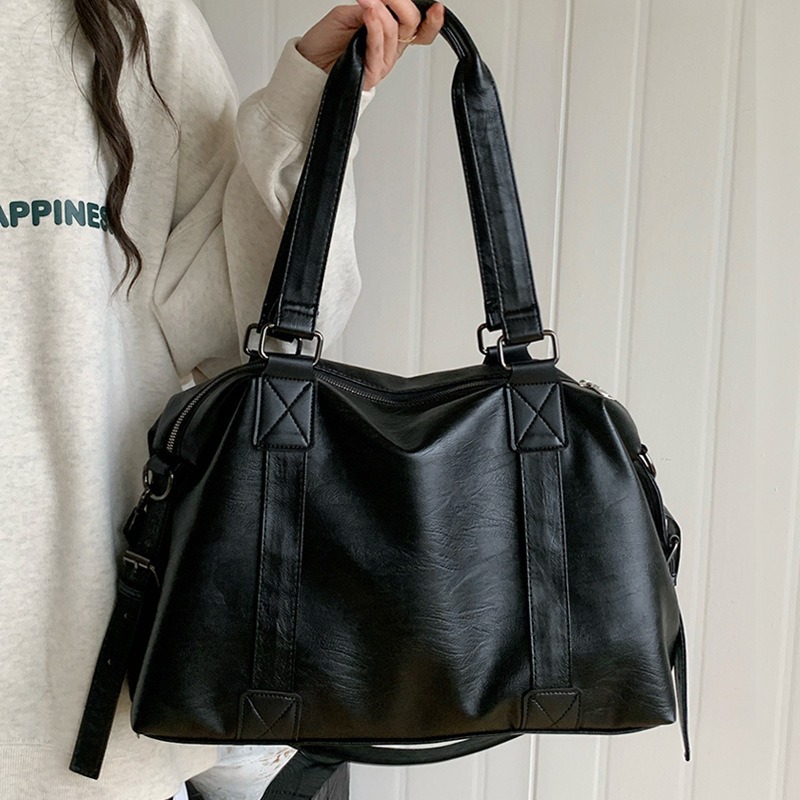 Trendy Cool Handheld Travel Bag for Women 2026 New Korean Style Casual Tote Bag Large Capacity Crossbody Bag Luggage Bag